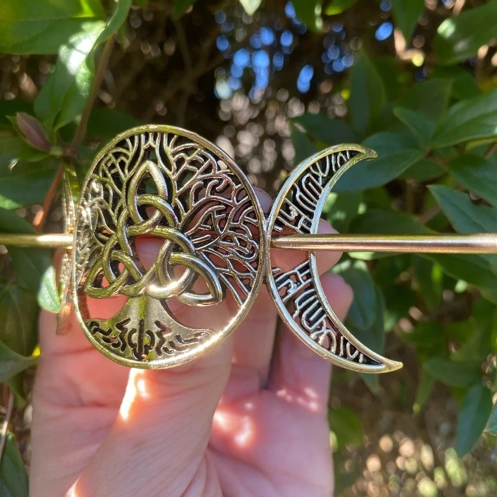Vintage inspired Celtic Hairpin Gold Tone engraved Beautiful Crescent Moon 🌘